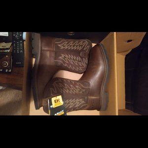Brand new never worn Ariat groundbreaker boots